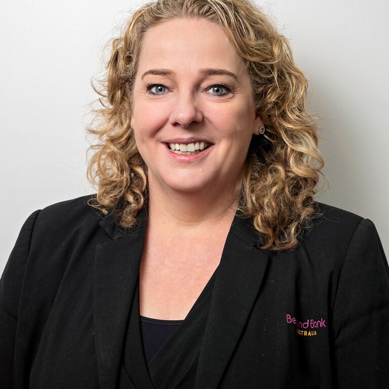 optimizely-Nicki Halford SRM Headshot 2022 Pelican Plaza SA  