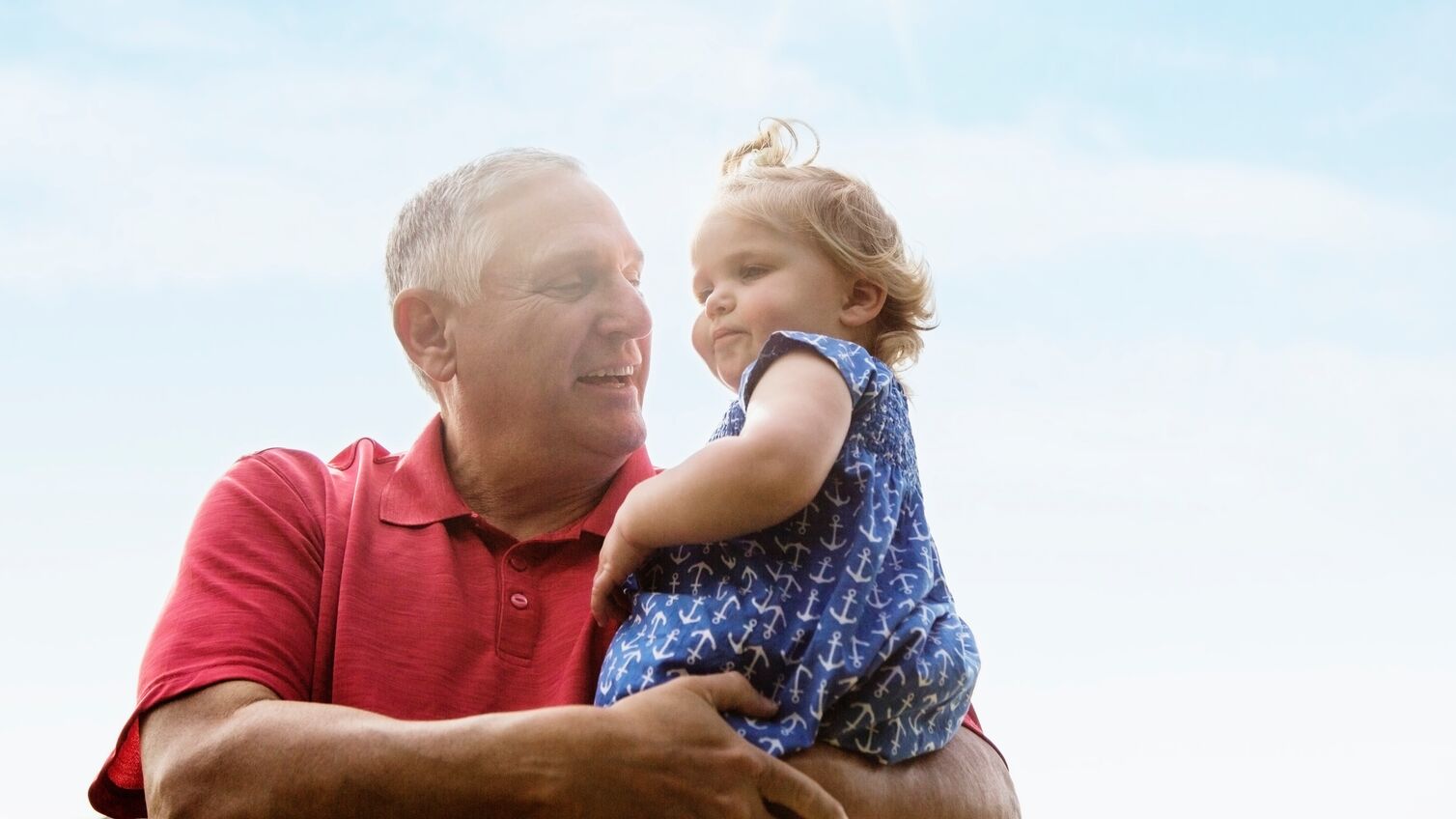 Optimizely_SU_grandad-and-grandaughter